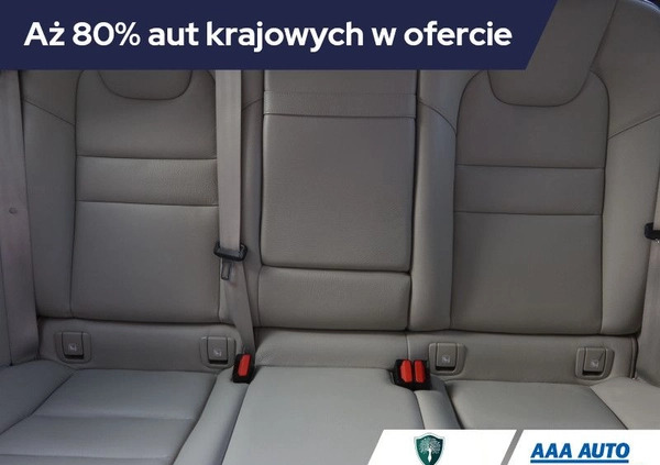 Volvo V60 cena 122000 przebieg: 72000, rok produkcji 2020 z Władysławowo małe 326